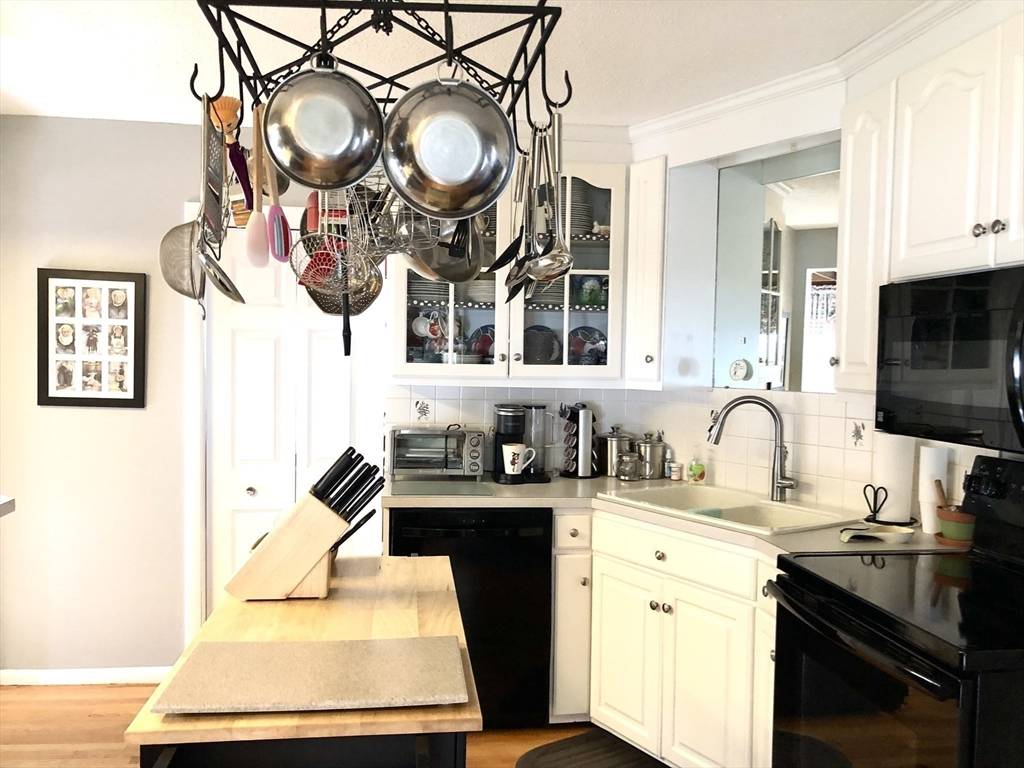 Springfield, MA 01118,7 Ashbrook Street