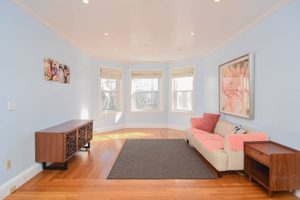 Brookline, MA 02446,96 Saint Paul #3