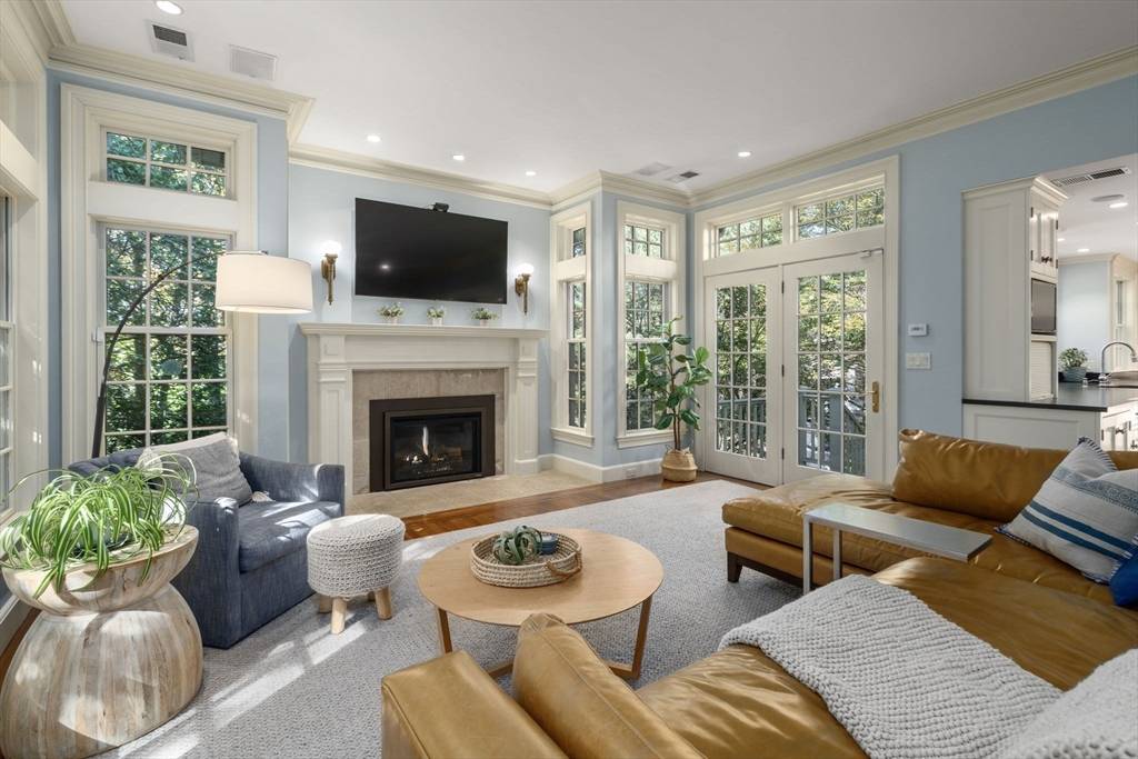 Newton, MA 02468,131 Oliver Rd