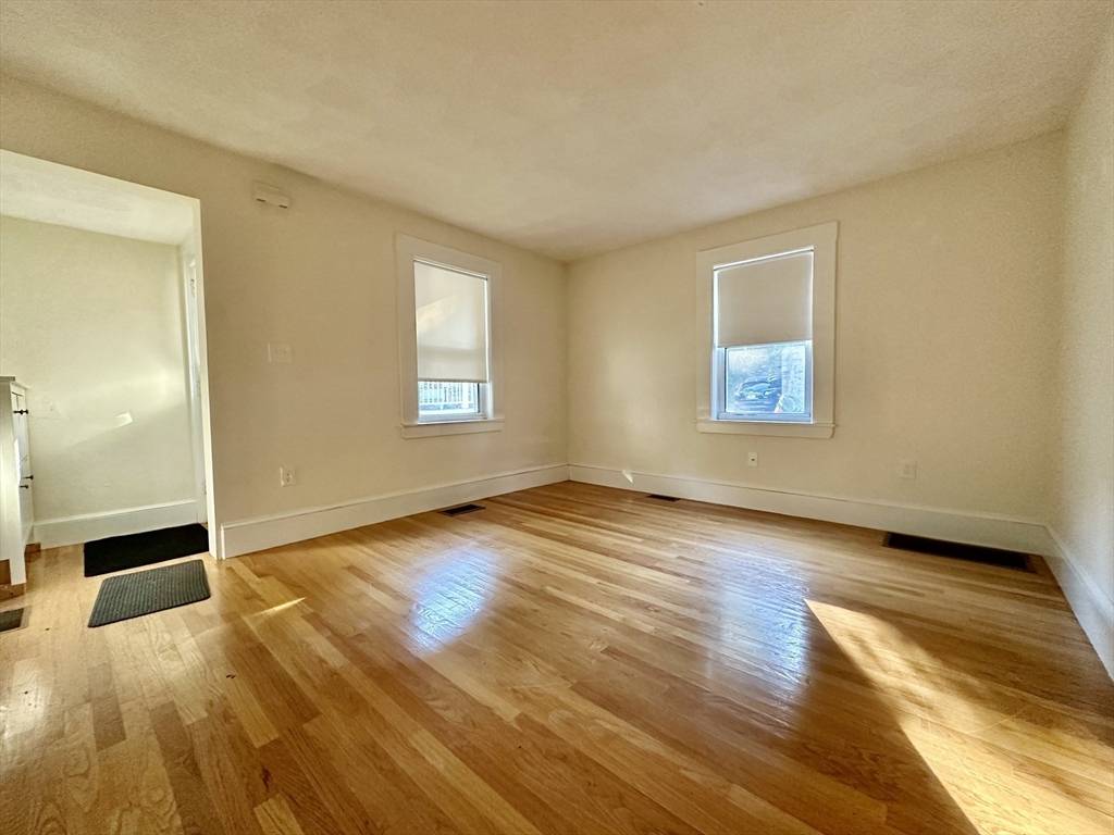 Watertown, MA 02472,7 Rifle Ct #7