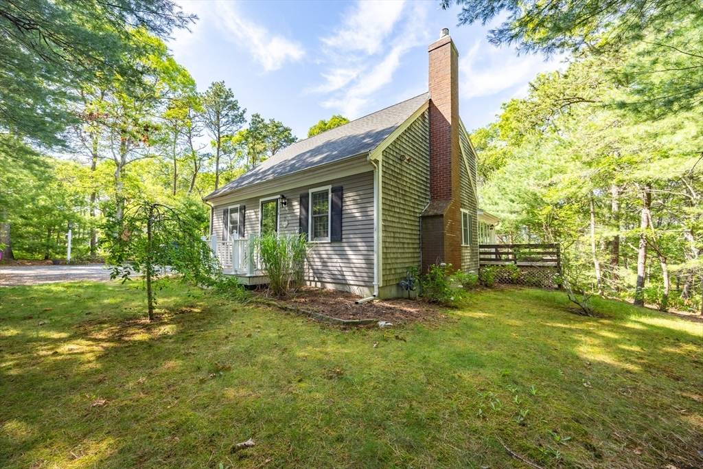 Dennis, MA 02660,116 Searsville Rd