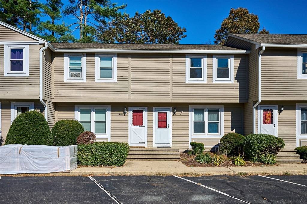 Westfield, MA 01085,1430 Russell Rd #9