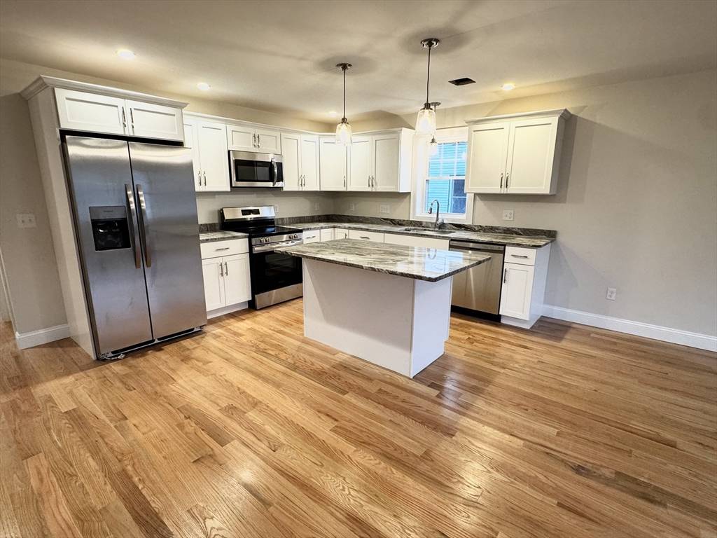 Taunton, MA 02780,78 Arlington St #1