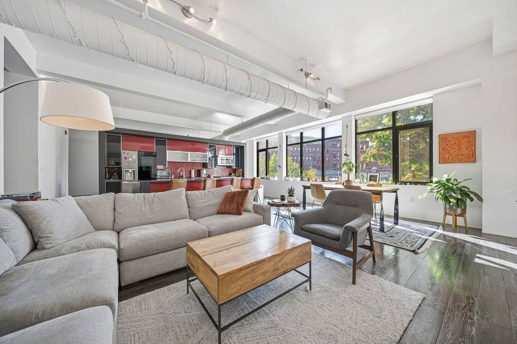 Boston, MA 02118,1180-1200 Washington St #215