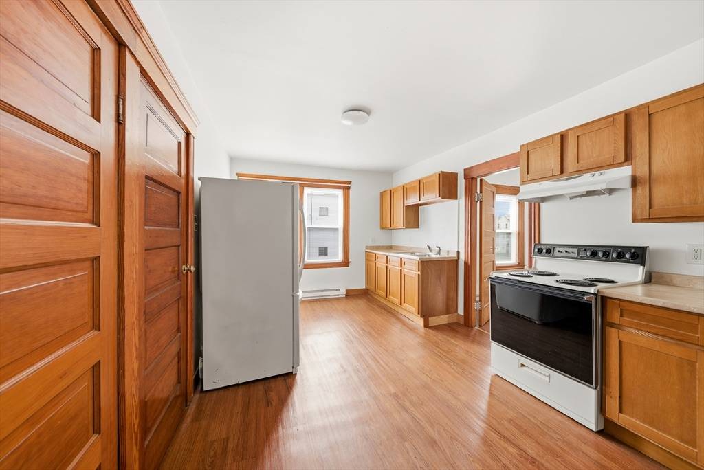 Webster, MA 01570,31 Whitcomb St