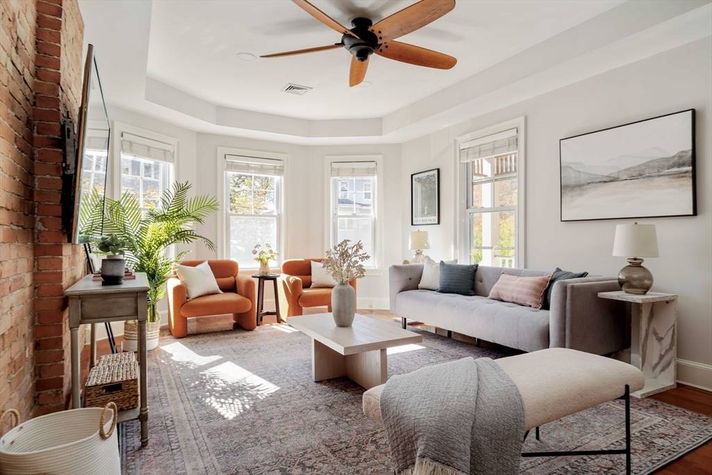 Somerville, MA 02144,32 Hall Avenue #32