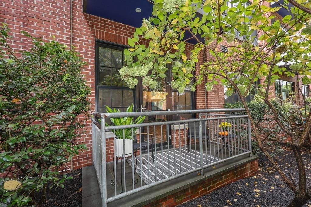 Boston, MA 02125,944 Dorchester Ave #9