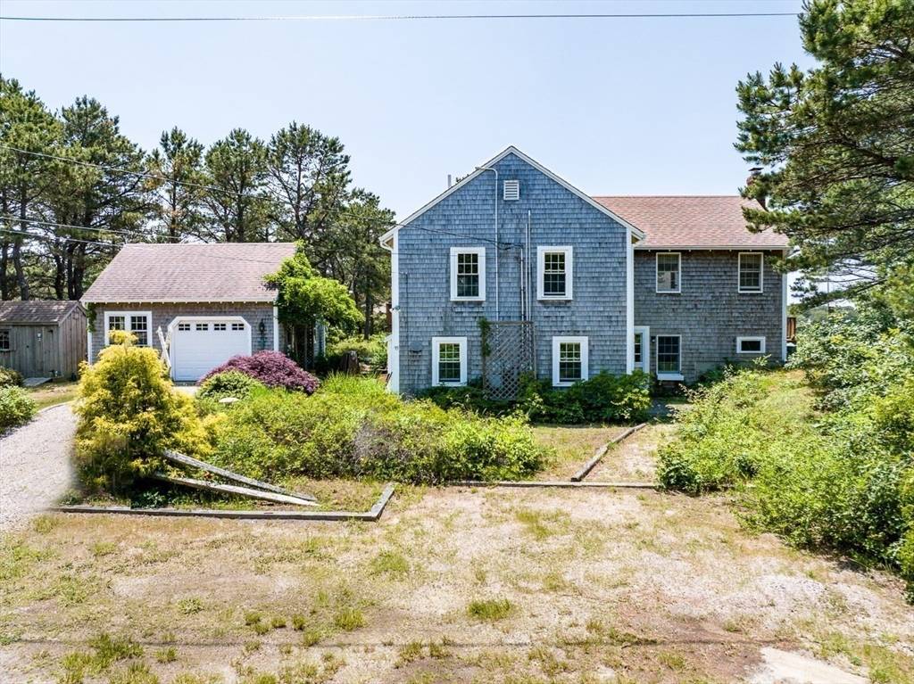 Wellfleet, MA 02667,95 Barker St