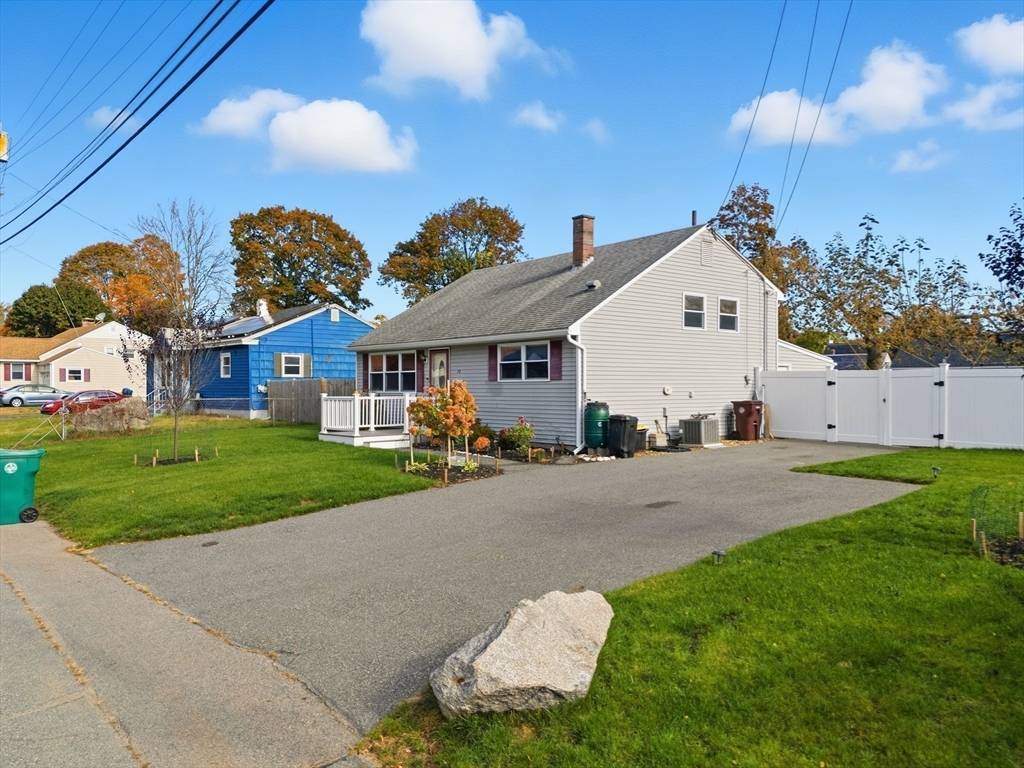 Lowell, MA 01854,70 Pawtucket Drive