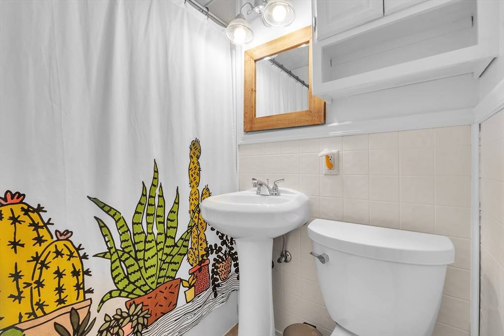 Worcester, MA 01606,5 Birch Hill Rd