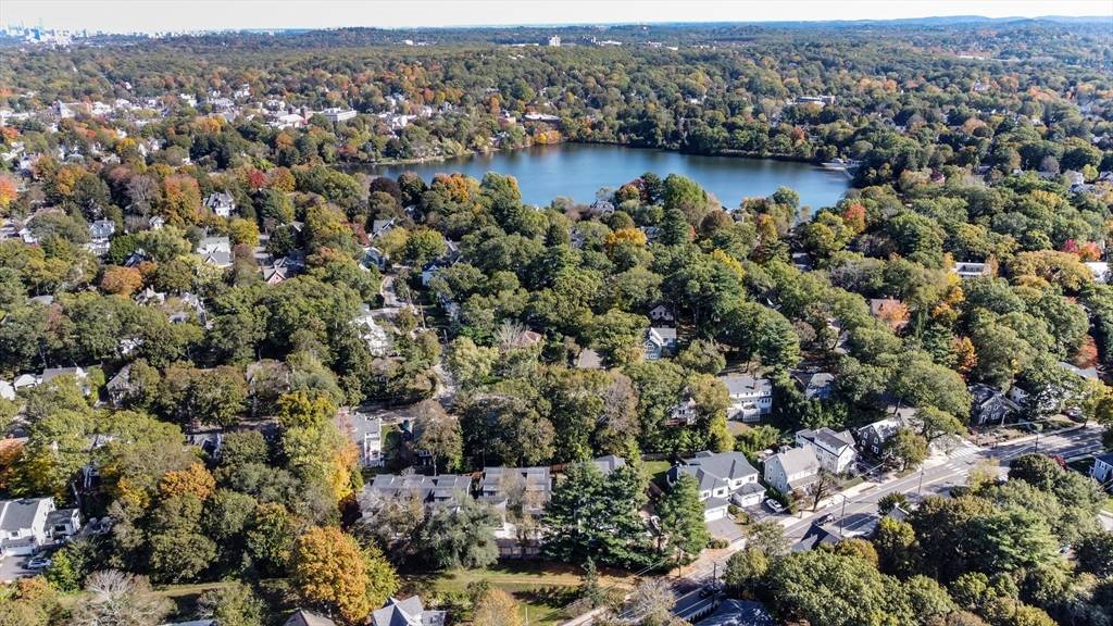 Newton, MA 02461,956 Walnut Street #4