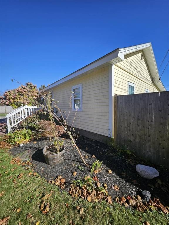 Marshfield, MA 02050,1037 Ocean Street #HOUSE