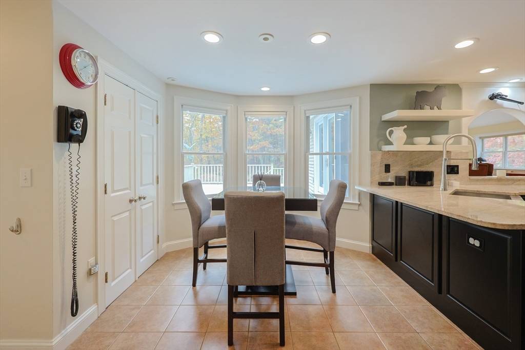 Wrentham, MA 02093,65 Pond St.