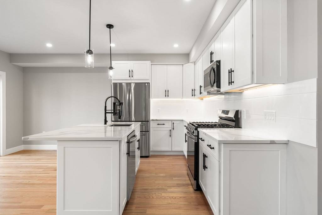 Weymouth, MA 02188,19 Vine #3