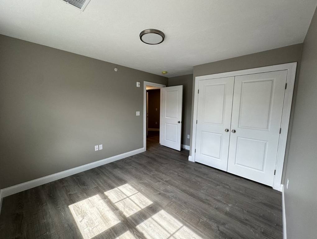 Holbrook, MA 02343,73 Union St #1