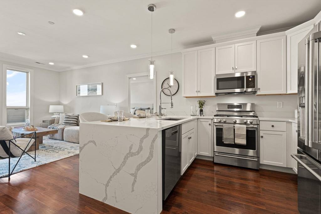 Medford, MA 02155,87 Medford St. #305