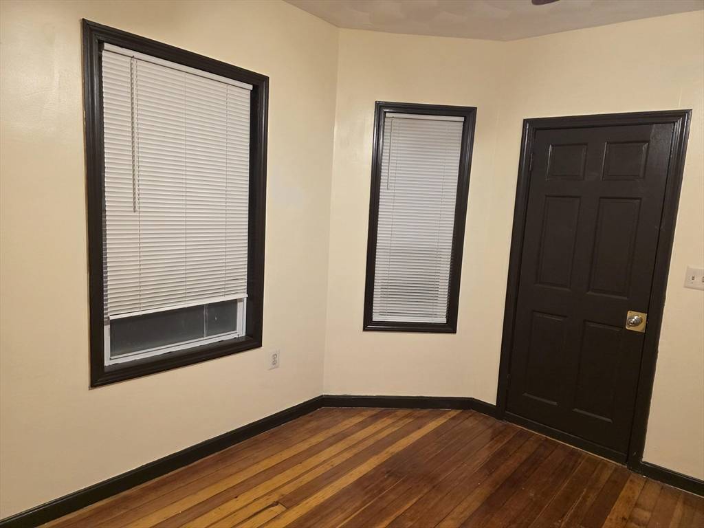 Brockton, MA 02301,18 Minot Ave #1