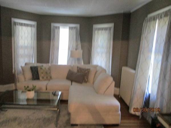 Melrose, MA 02176,53 Pearl St #3