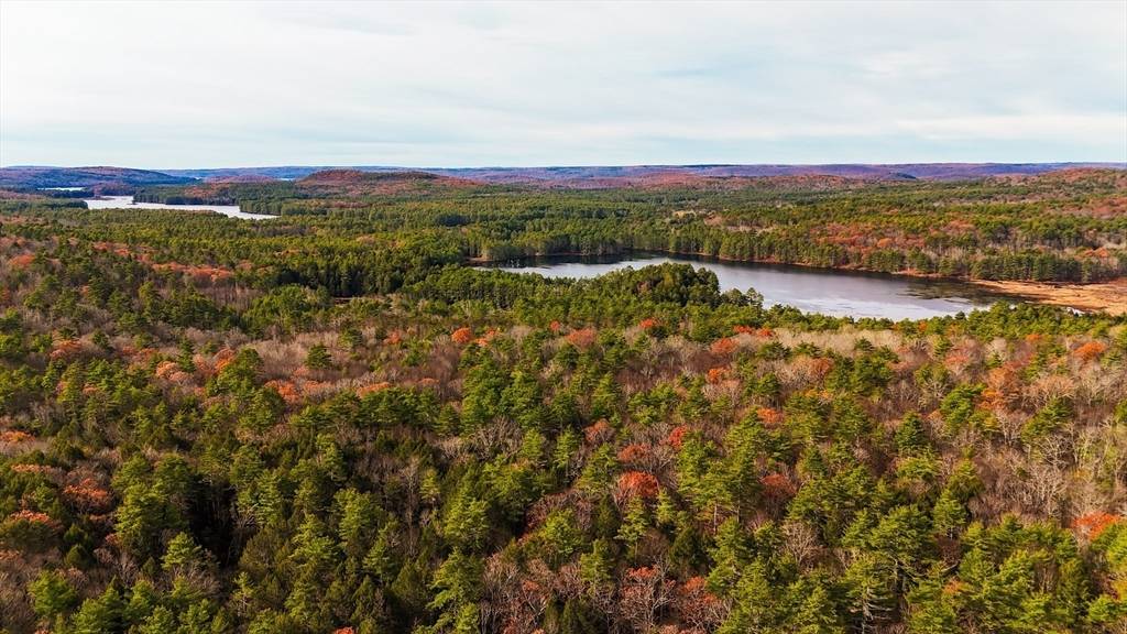 Petersham, MA 01366,23 Dana Rd