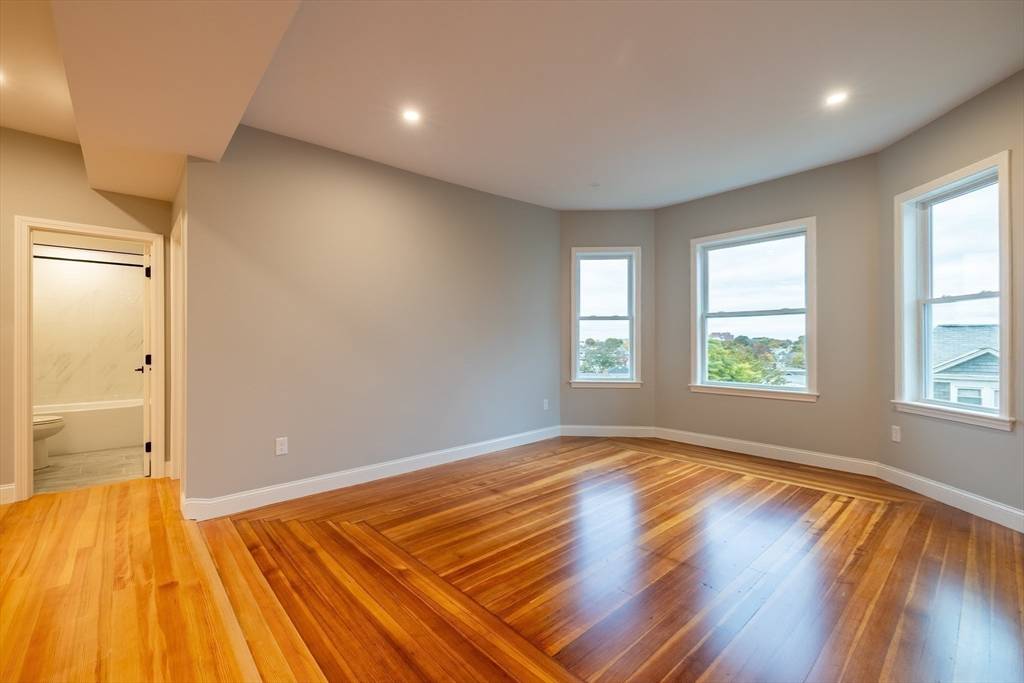 Boston, MA 02125,19 Sawyer #3