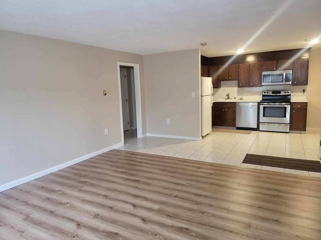 Burlington, MA 01803,1 Hallmark Gardens #1