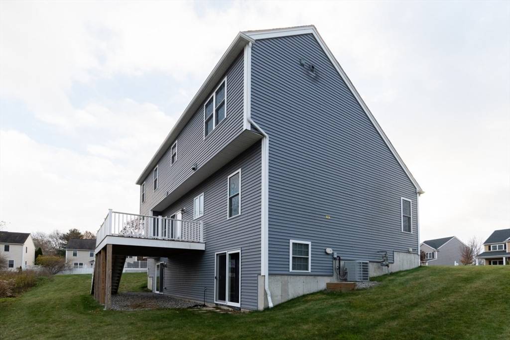 Framingham, MA 01701,15 Hialeah Lane