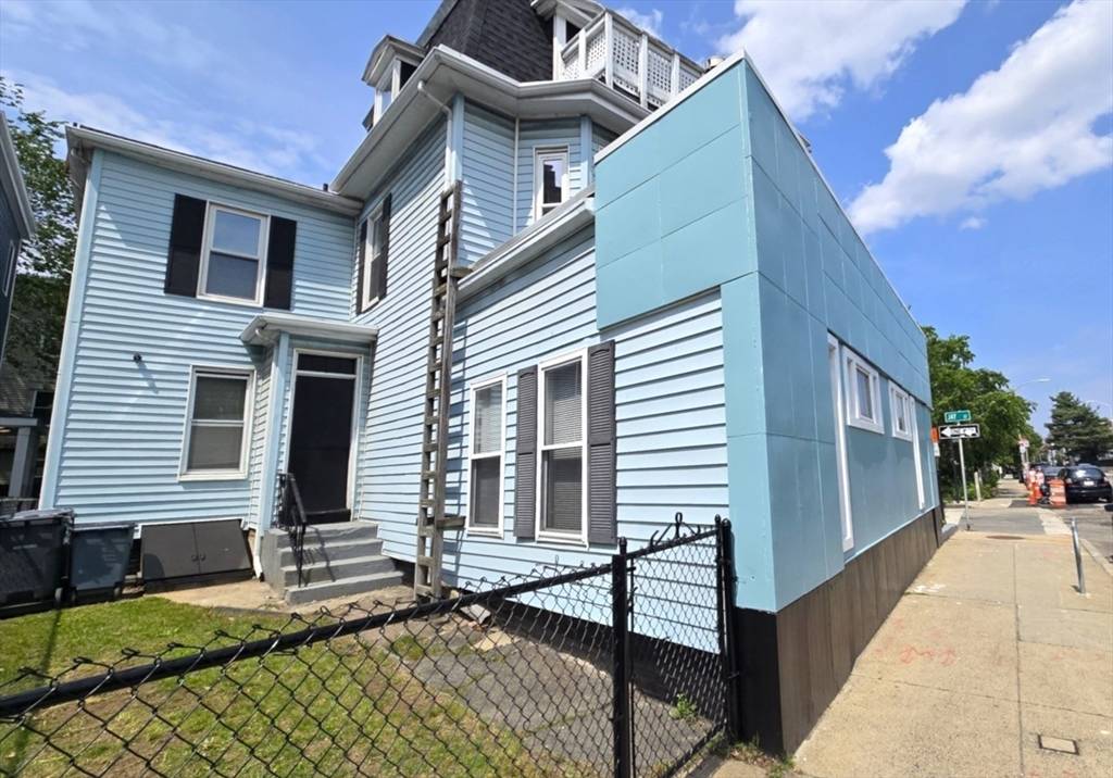 Cambridge, MA 02139,1 Jay Street