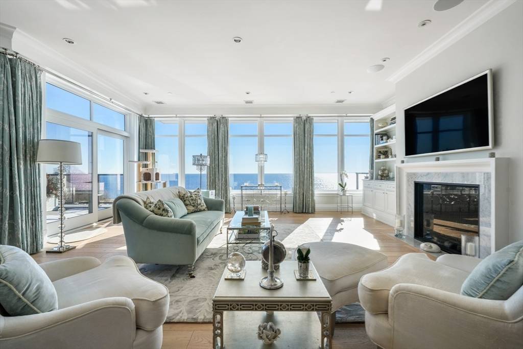 Swampscott, MA 01907,35 Littles Point Rd #S-201