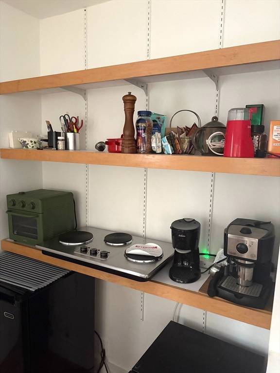 Cambridge, MA 02138,237 Mount Auburn St #237