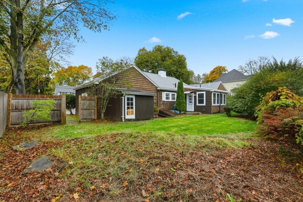 Winchester, MA 01890,12 Canterbury Road