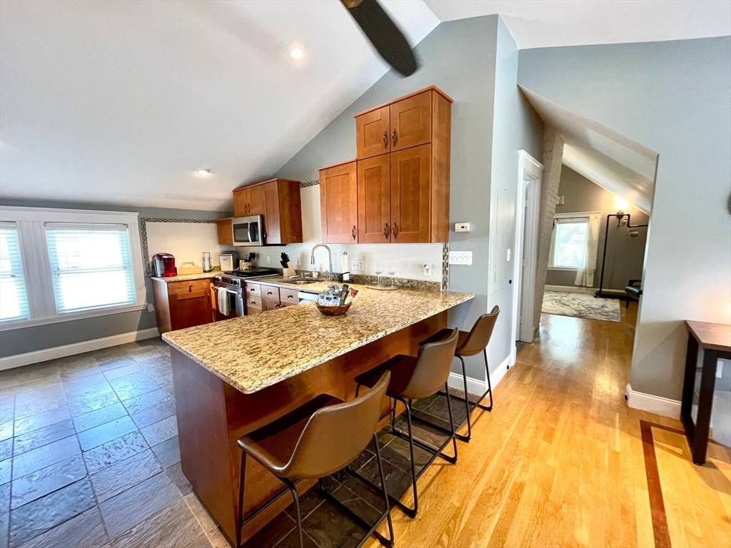 Boston, MA 02125,247 Savin Hill Ave #3-Furnished