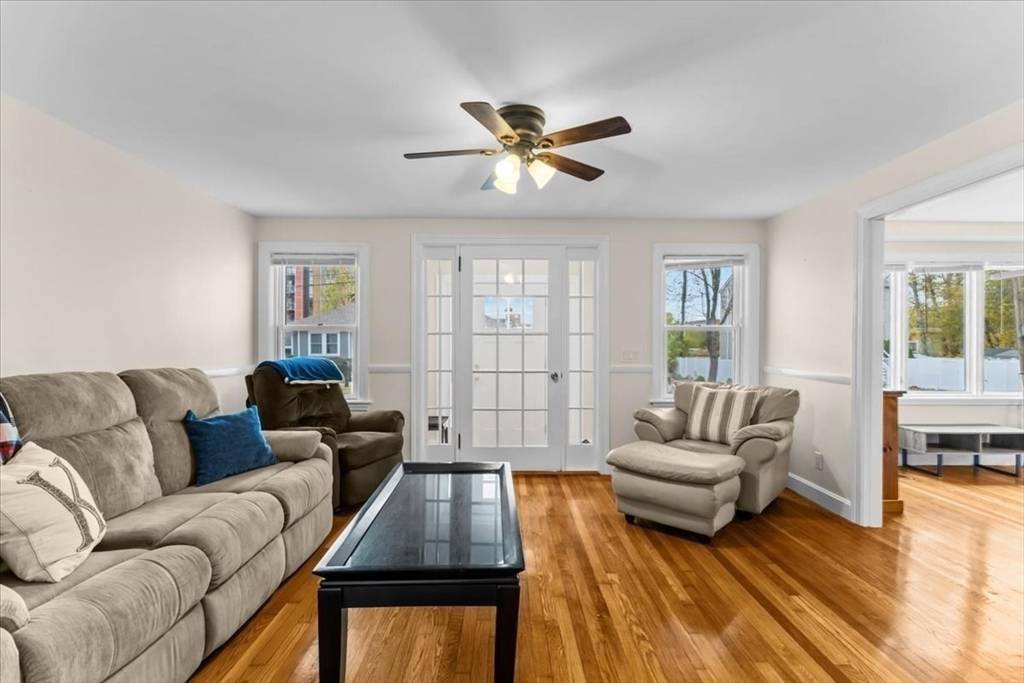 North Attleboro, MA 02760,17 Holbrook Ave