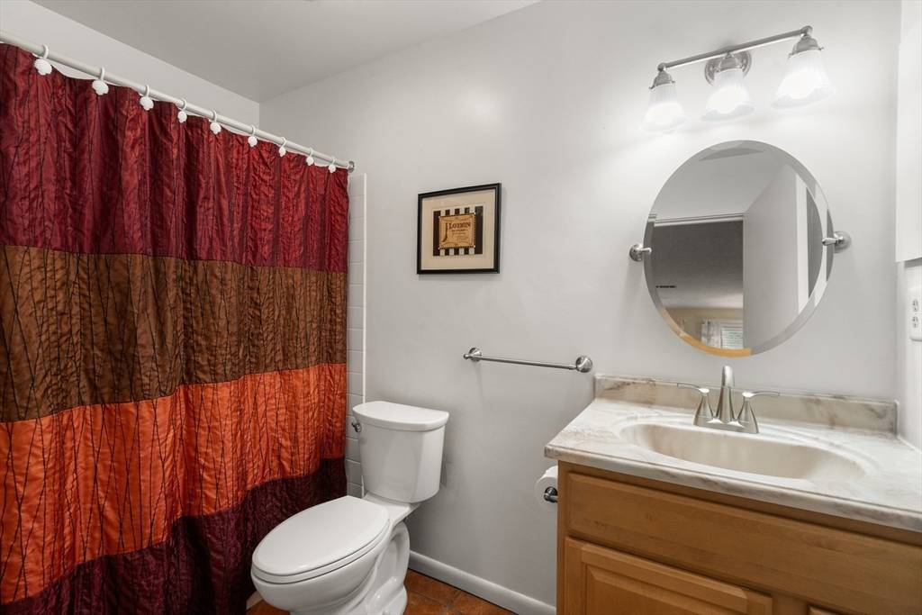 Hingham, MA 02043,504 Tuckers Ln #504