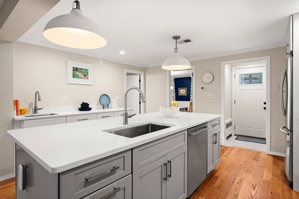 Andover, MA 01810,2 Tamys Lane