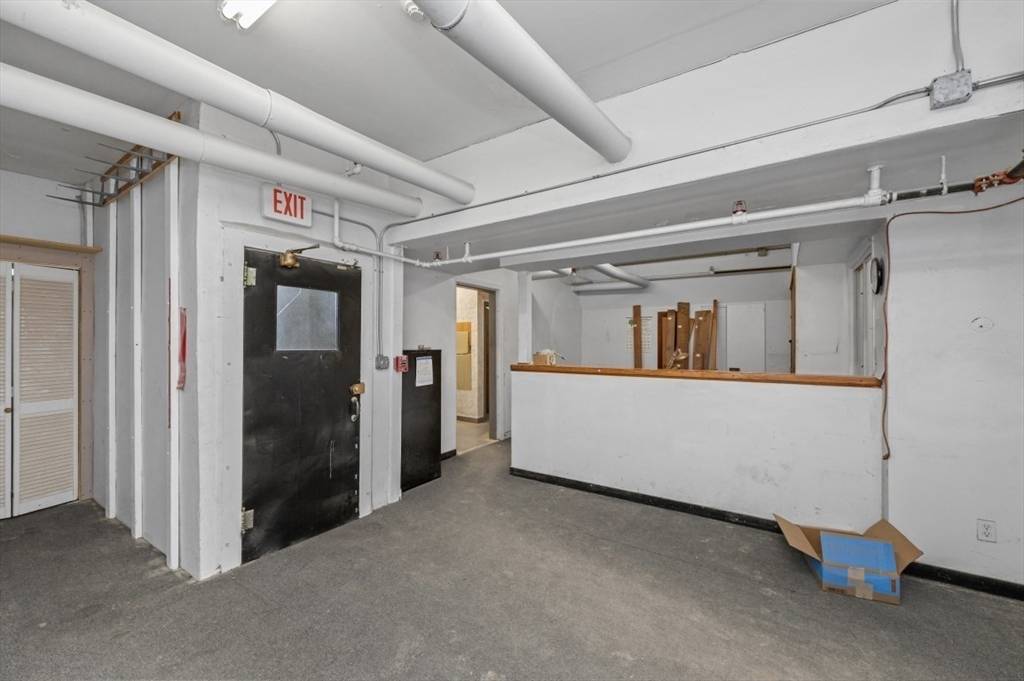 Newton, MA 02458,227 California Street