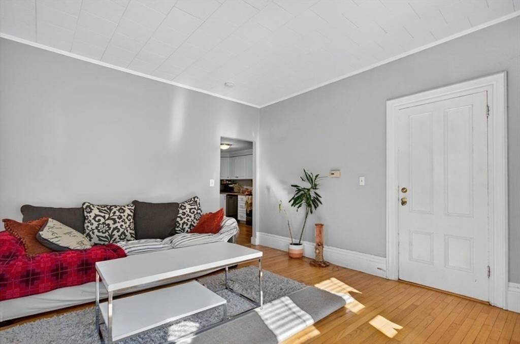 Foxboro, MA 02035,24 Mechanic St