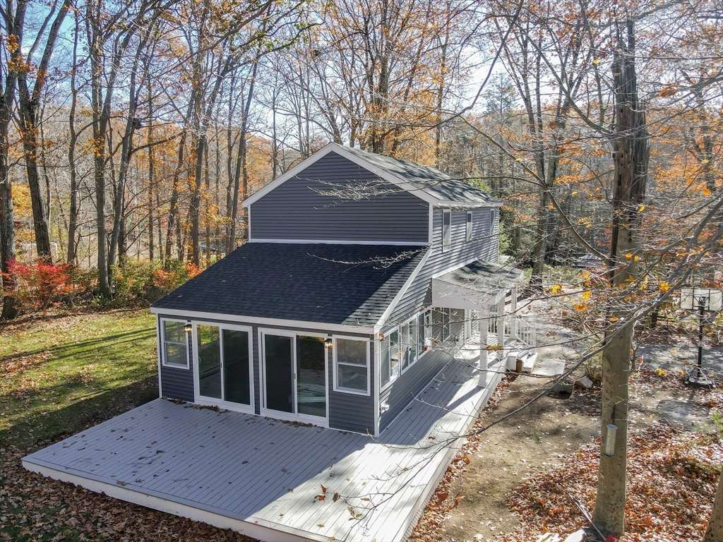 Leicester, MA 01524,40 Lake View Dr