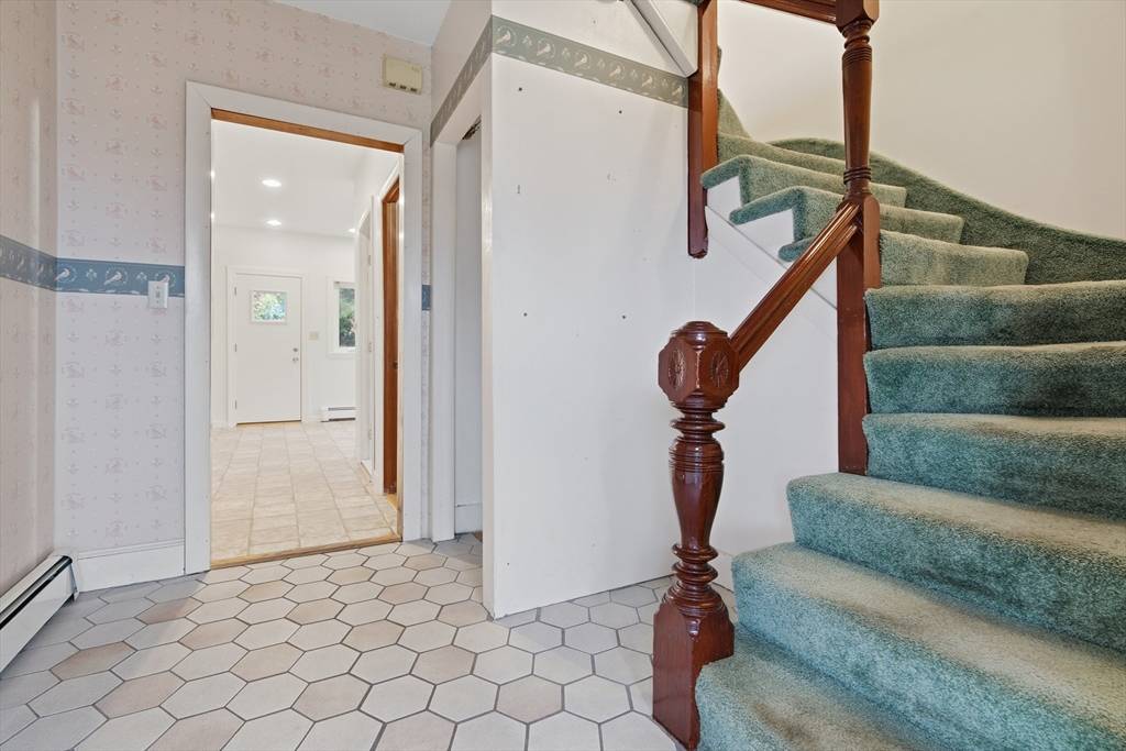 Melrose, MA 02176,8 Hancock Street