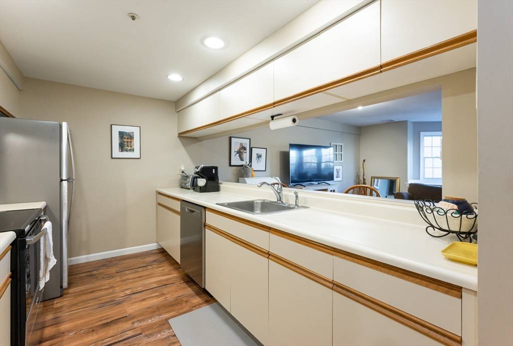 North Andover, MA 01845,148 Main Street #A307