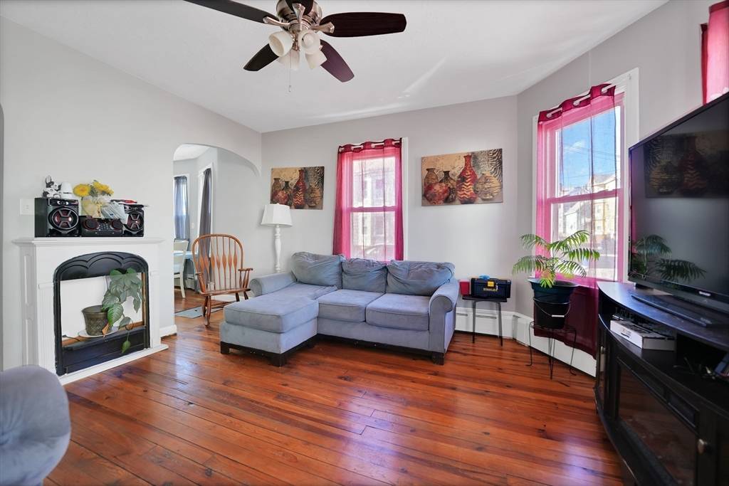 New Bedford, MA 02746,68 Hathaway St