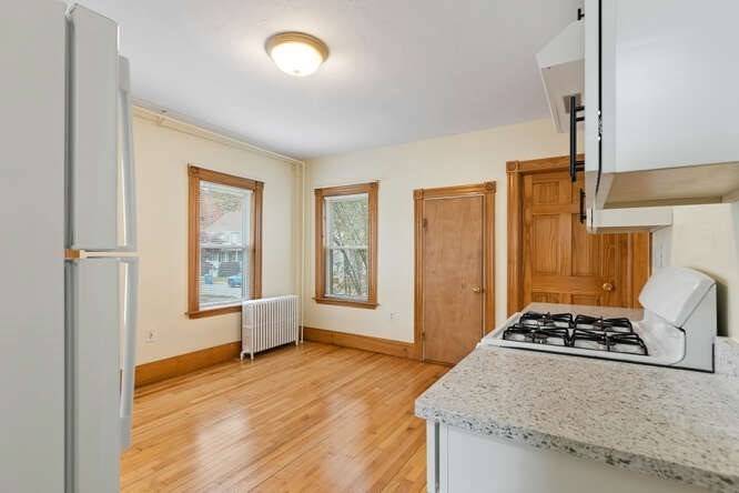 Wakefield, MA 01880,7 Perham St #1