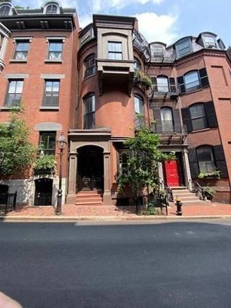 Boston, MA 02108,4 Walnut St. #3R