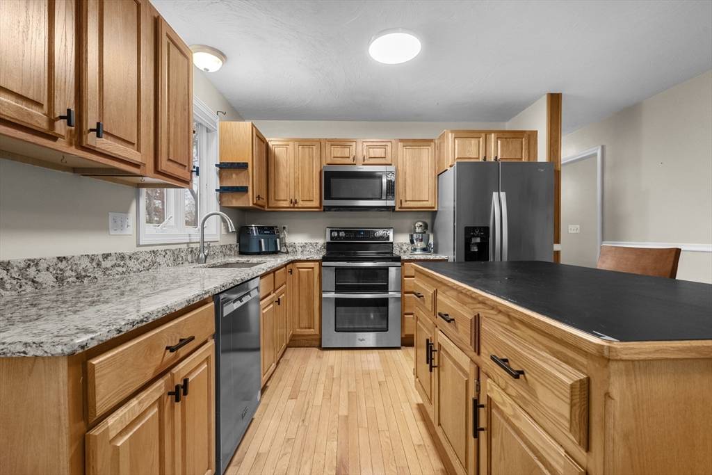 Northbridge, MA 01588,44 Arthur Dr #44