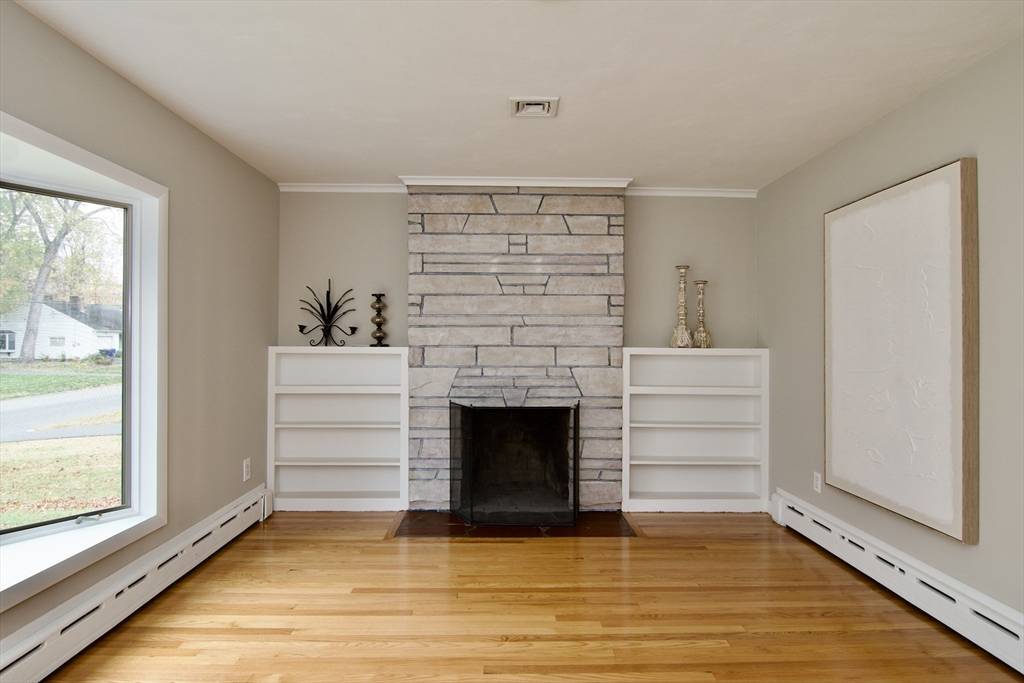 Springfield, MA 01118,77 W Allen Ridge Rd