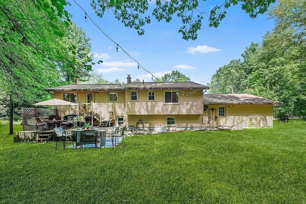 Chelmsford, MA 01824,6 Sierra Dr