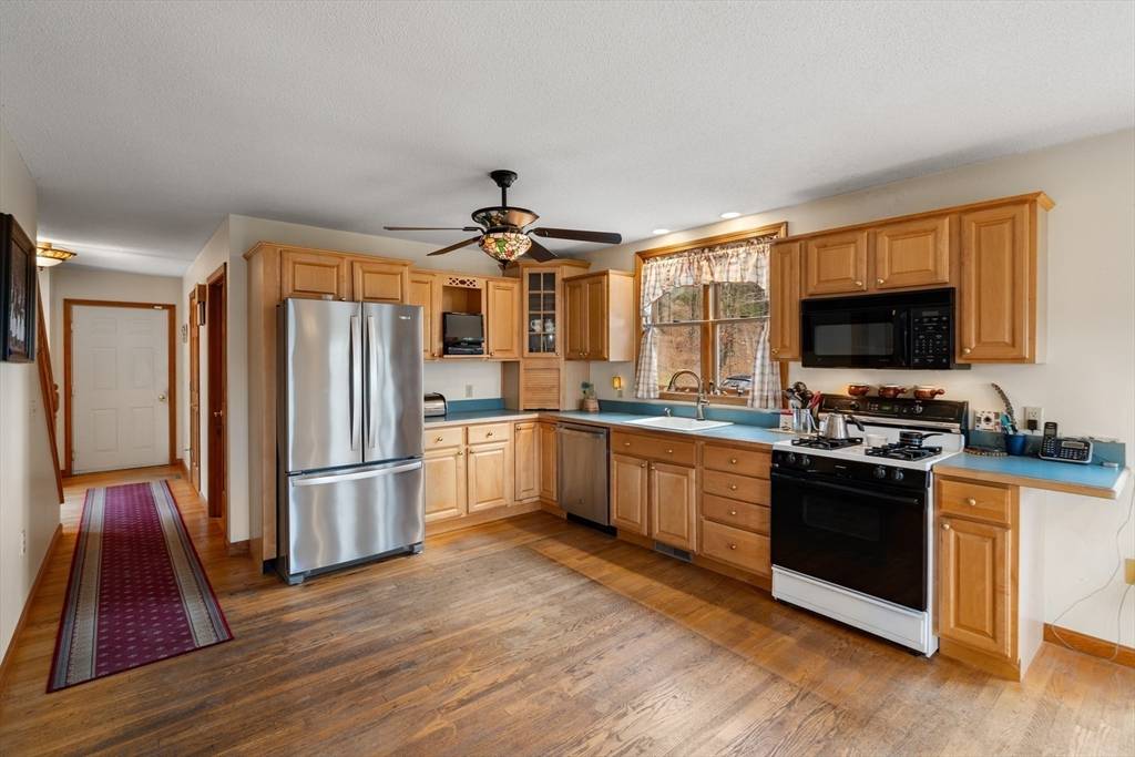 Brimfield, MA 01010,15 Sturbridge Rd