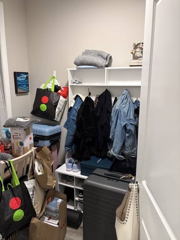 Quincy, MA 02171,202 Sagamore St #202