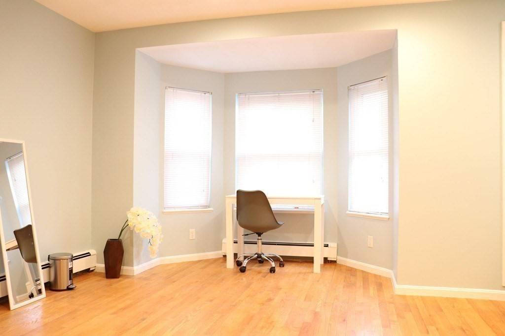 Cambridge, MA 02140,12 Regent St #2