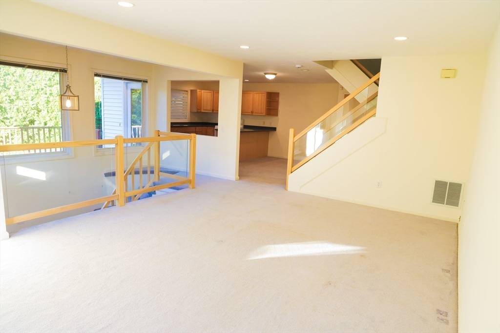 Ashland, MA 01721,145 Captain Eames Cir #145