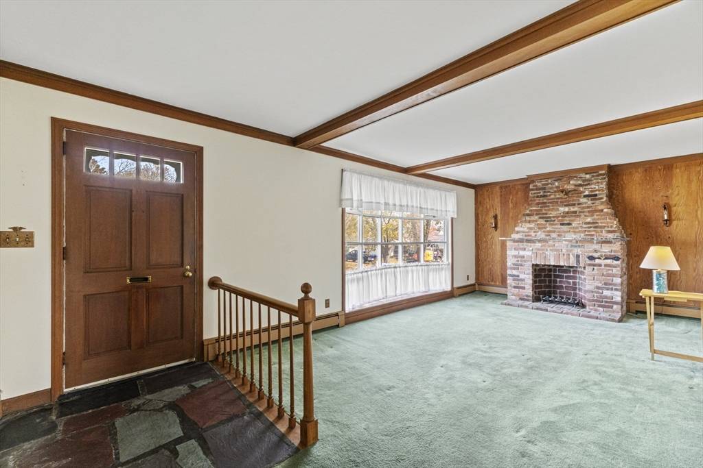 Somerset, MA 02726,55 Dias Terrace